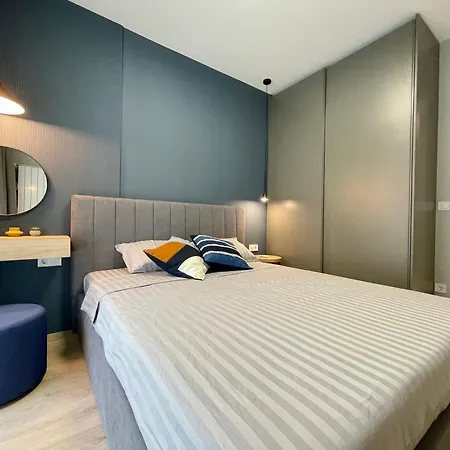 Apartment With Free Underground Parking By Cosher