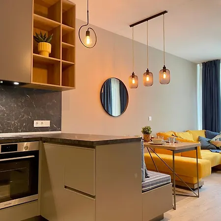 With Free Underground Parking By Cosher Apartament *