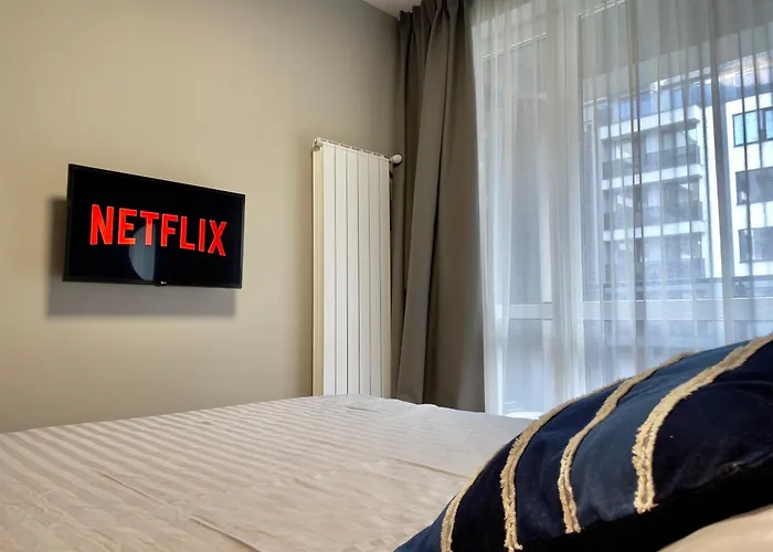 With Free Underground Parking By Cosher ソフィア