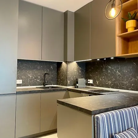 Apartament With Free Underground Parking By Cosher *