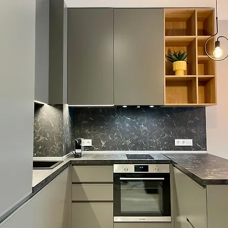 With Free Underground Parking By Cosher *